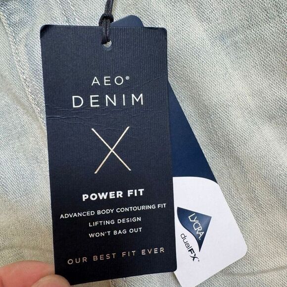 American Eagle High Rise Shortie Light Wash Lace Pocket Stretch Shorts 10 NWT - Picture 6 of 11